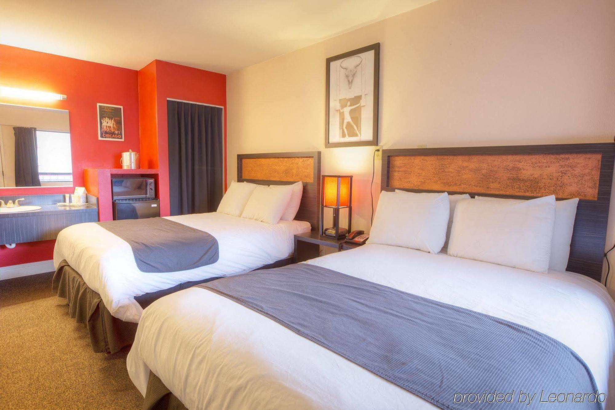 Ruby Hotel 3*